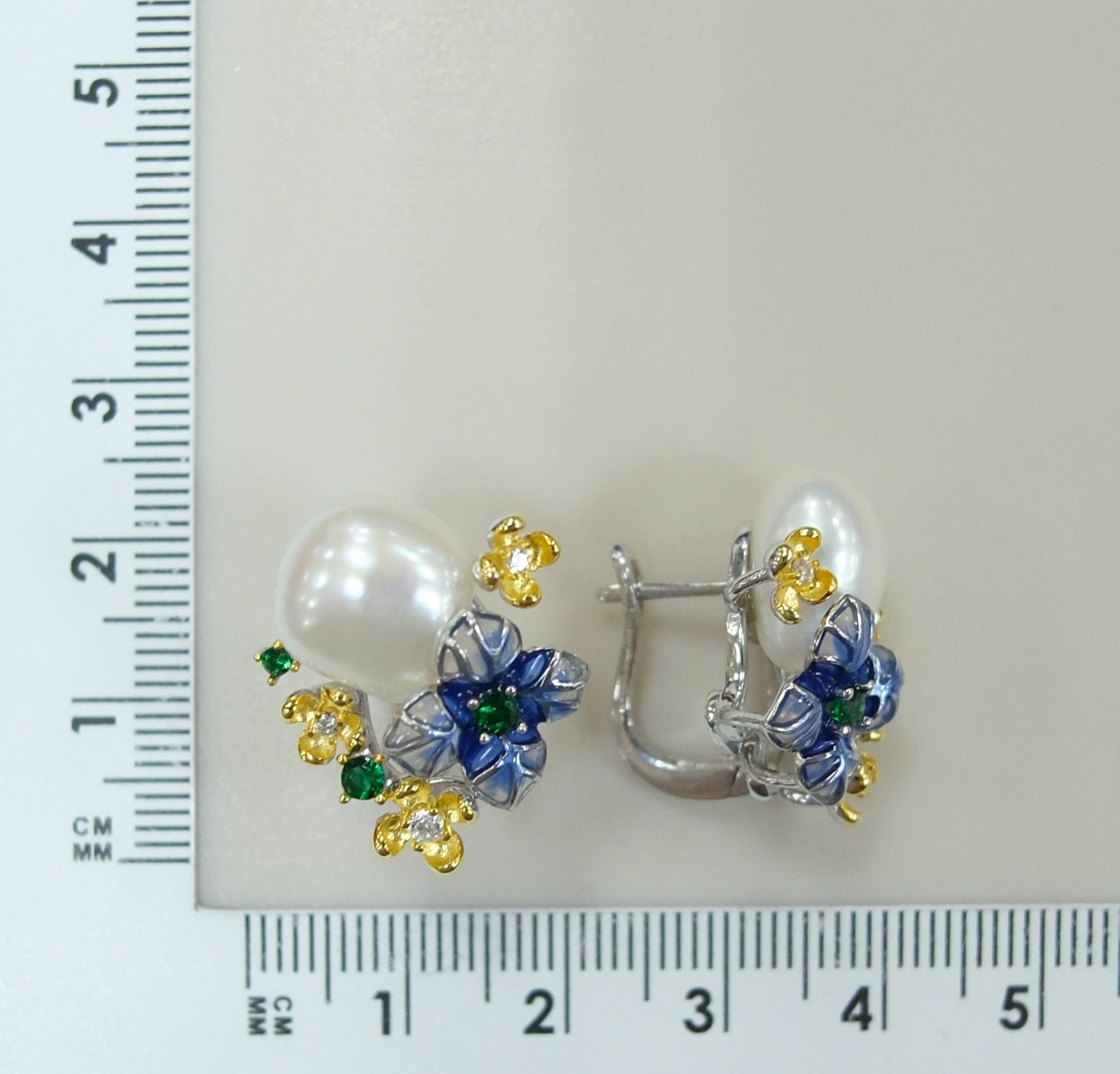 Серебряные серьги с жемчугом Барокко "Цветы"